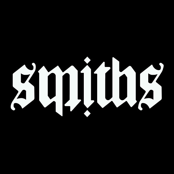 Smiths Craft Beer House logo on a glass bottle